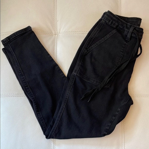 Judy Blue - Black Denim Airplane Mode Joggers - Size 9/29 - Picture 1 of 5
